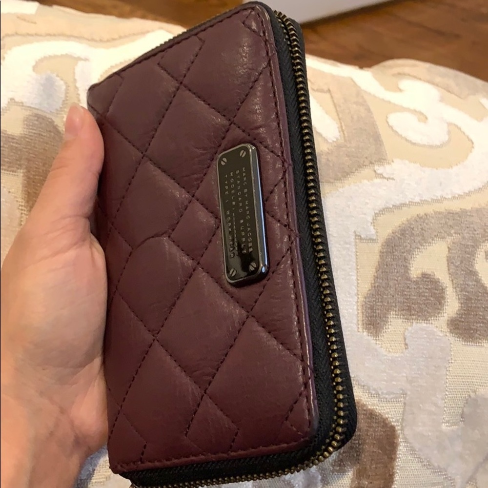 Marc Jacobs wristlet - Picture 2 of 7